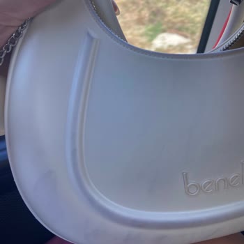 Benetton Çantada Renk Atması Ve Askı Sorunu, Mağaza İlgisizliği