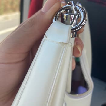 Benetton Çantada Renk Atması Ve Askı Sorunu, Mağaza İlgisizliği