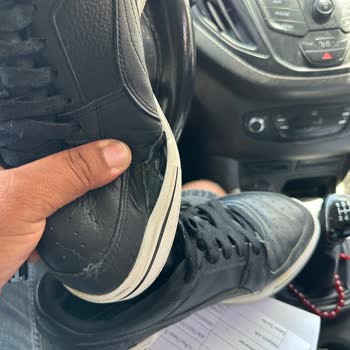 Kısa Sürede Açılan Ayakkabıya Yetersiz Destek