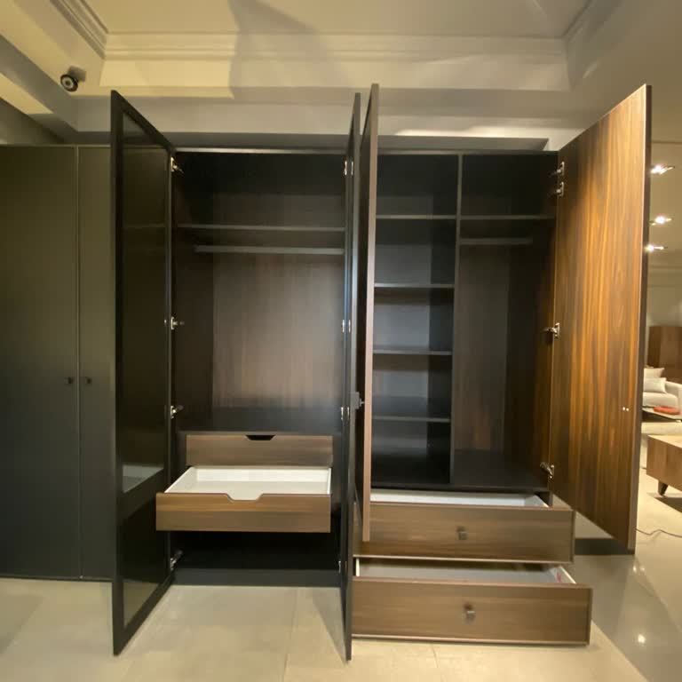 Yanlış Gardırop Teslimatı Ve Satış Temsilcisinin Profesyonellikten Uzak Davranışı