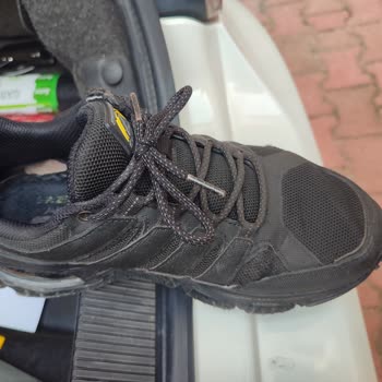 9 Aylık Ayakkabıda Hızlı Deformasyon Ve Değişim Talebi