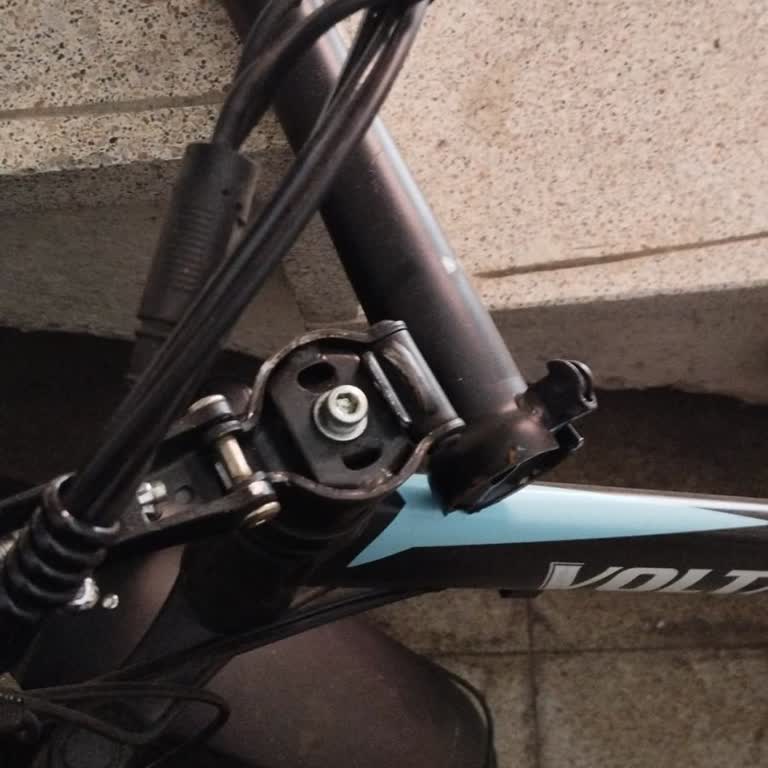 Yedek Parça Sıkıntısı Nedeniyle Kullanılamayan Elektrikli Bisiklet