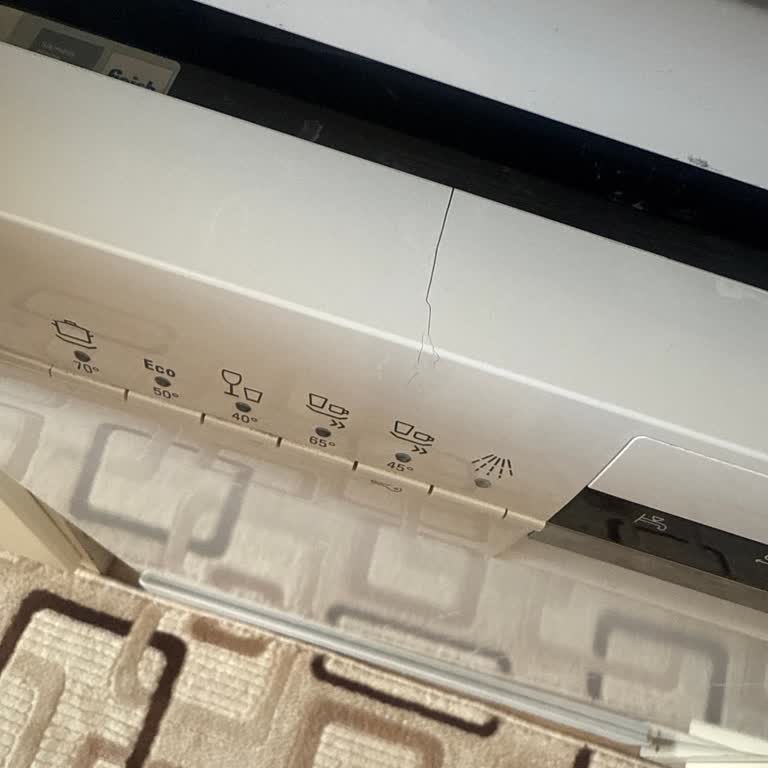 Bulaşık Makinesi Kapağında Oluşan Çatlak Garantiye Girmiyor