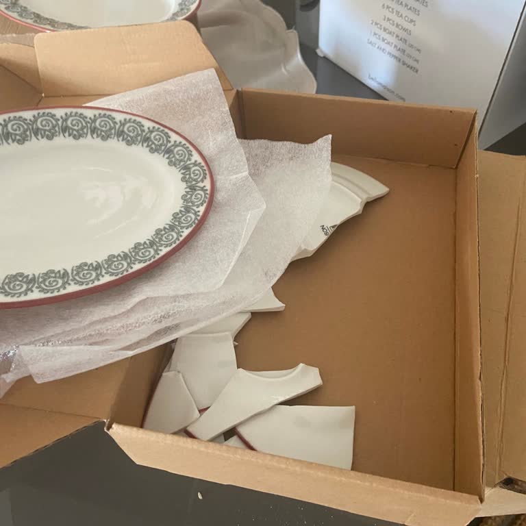 Eksik Ve Kırık Ürün, Ulaşılmaz Müşteri Hizmetleri