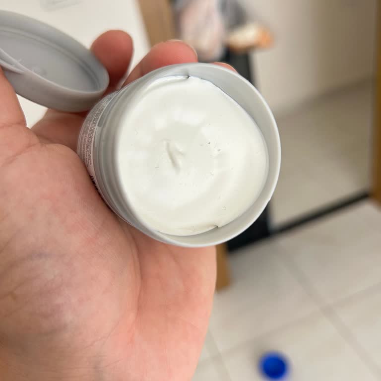 Sudocrem Kutusunda Tüy Ve Toz Şoku