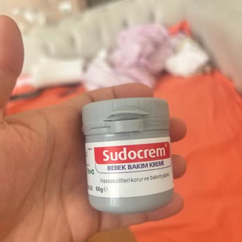 Sudocrem Kutusunda Tüy Ve Toz Şoku