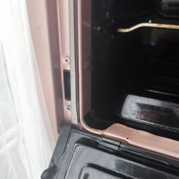 Simfer Fırın Kapağı Menteşesi Çürüdü Parça Bulunamıyor