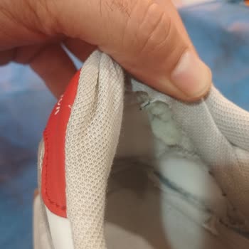 Aldığım Ayakkabının Hızla Yırtılması Ve Ret Cevabı