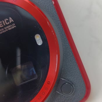 Pahalı Telefon Kılıfında Kısa Sürede Boya Atması Yaşadım