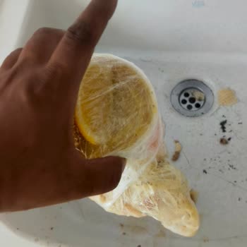 Dikkatsiz Kurye Nedeniyle Çorbanın Halıya Dökülmesi