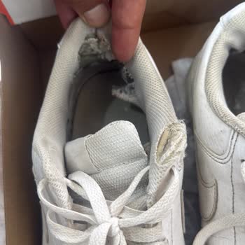 Garanti Süresi Devam Eden Ayakkabıda Açılma Ve Yıpranma Sorunu