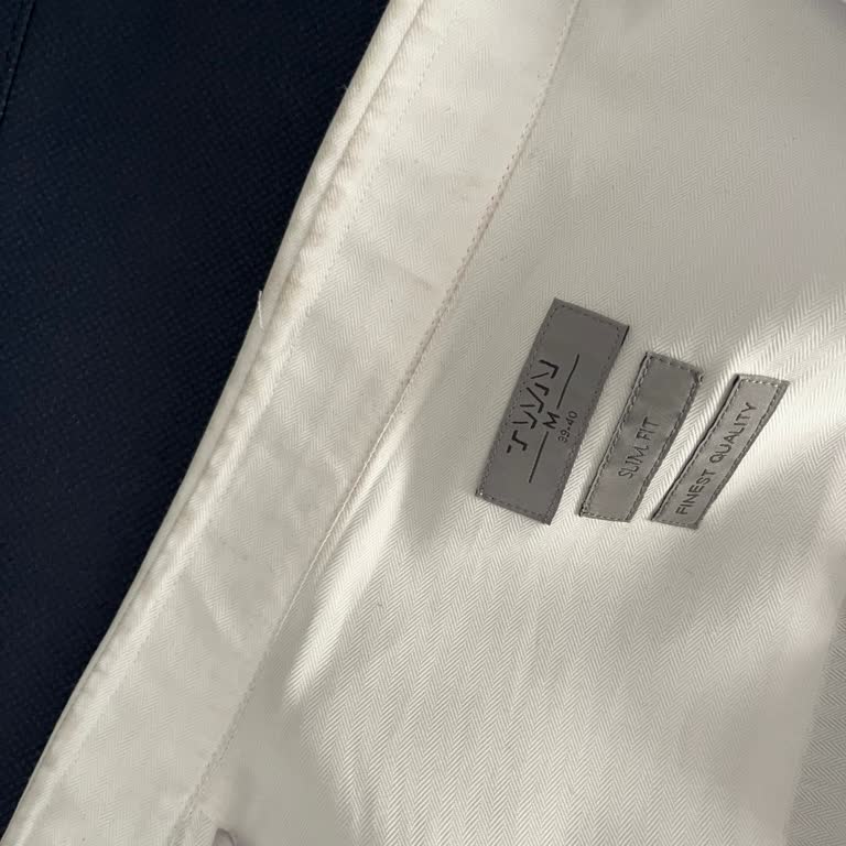 DS Damat'tan Aldığım Takım Elbisede Kirli Gömlek Ve Uygun Olmayan Kemer Mağduriyeti