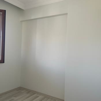 Katalogdan Seçilen Beyaz Renk Duvarda Yeşile Döndü, Mağduriyet Yaşıyorum