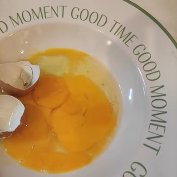 BİM'den Aldığım Organik Yumurtalar Bozuk Çıktı, Sağlığım Tehlikeye Girdi