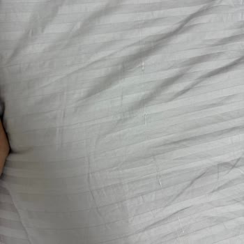 Nevresim Takımında Yırtık Ve Dikiş Hatalarıyla Karşılaştım