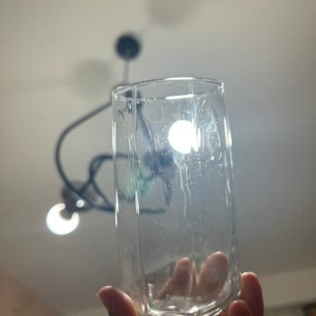 Profilo Bulaşık Makinesi Bardakları Çiziyor Ve Lekeli Yıkıyor