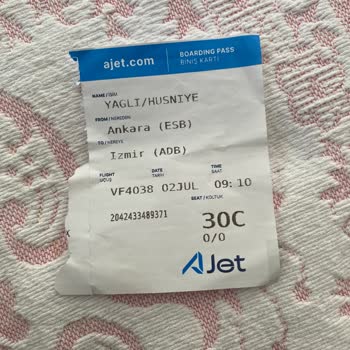 Ajet Uçuşunda Kırılan Valiz İçin Mağduriyet Ve Yetersiz Çözüm