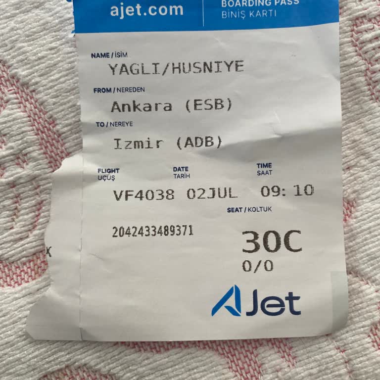 Ajet Uçuşunda Kırılan Valiz İçin Mağduriyet Ve Yetersiz Çözüm