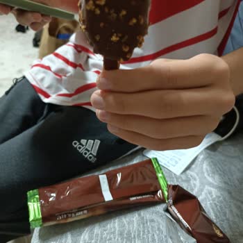 Aldığım Dondurmanın Yarısı Eksik Çıktı