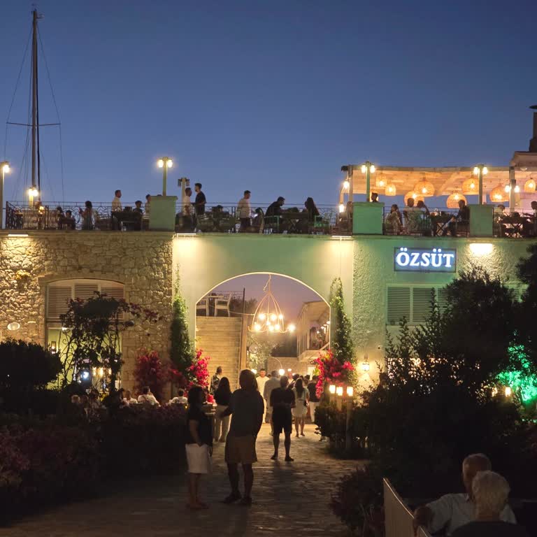 Özsüt Marina'da Yüksek Fiyat Ve Aceleci Servis Deneyimi