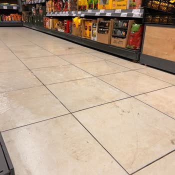 A101 Mağazasında Islak Zeminde Kızım Düştü, Personelden İlgi Ve Özür Beklerken Umursamazlıkla Karşılaştım