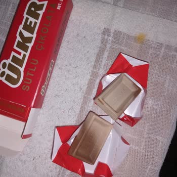 Bozuk Ve Acılaşmış Ülker Napoliten Çikolata Tüketici Güvenliğini Tehdit Ediyor