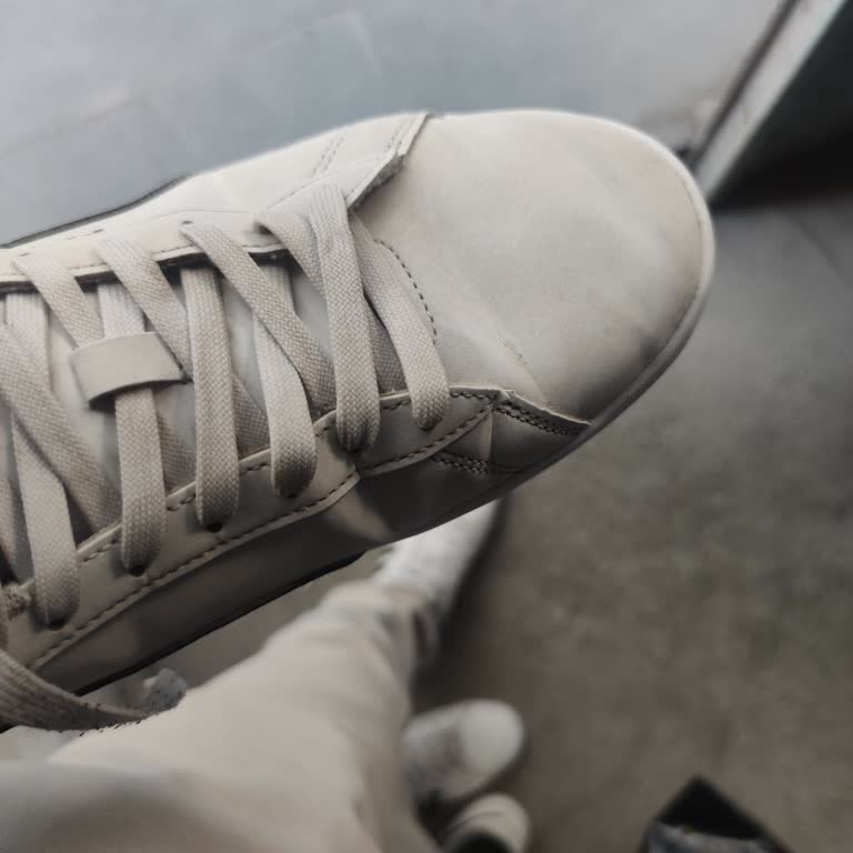 Puma Ayakkabıda Kısa Sürede Astar Yırtılması Ve Renk Solması