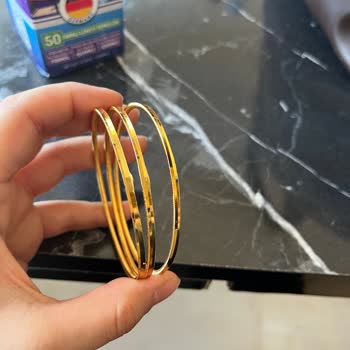 Sipariş Edilen Ürün Kusurlu Ve Farklı Geldi, Satıcı İletişime Geçmiyor