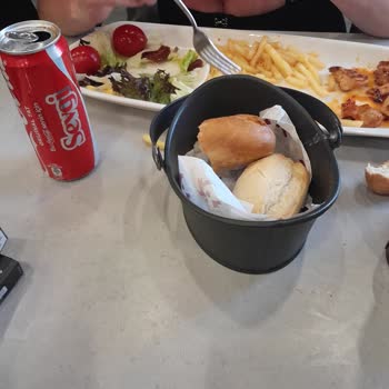 Bodrum Merkez Tavuk Dünyası'nda Yavaş Servis Ve İlgisizlik