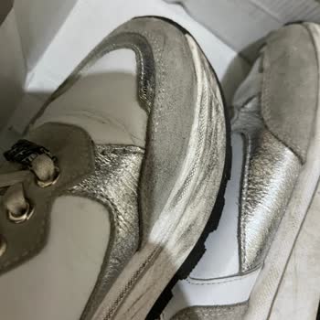 Kısa Sürede Deforme Olan Ayakkabı Ve Olumsuz Mağaza Deneyimi