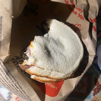 Gelen Ürün Görseldekiyle Alakasız Ve Büyük Hayal Kırıklığı Yaşadım