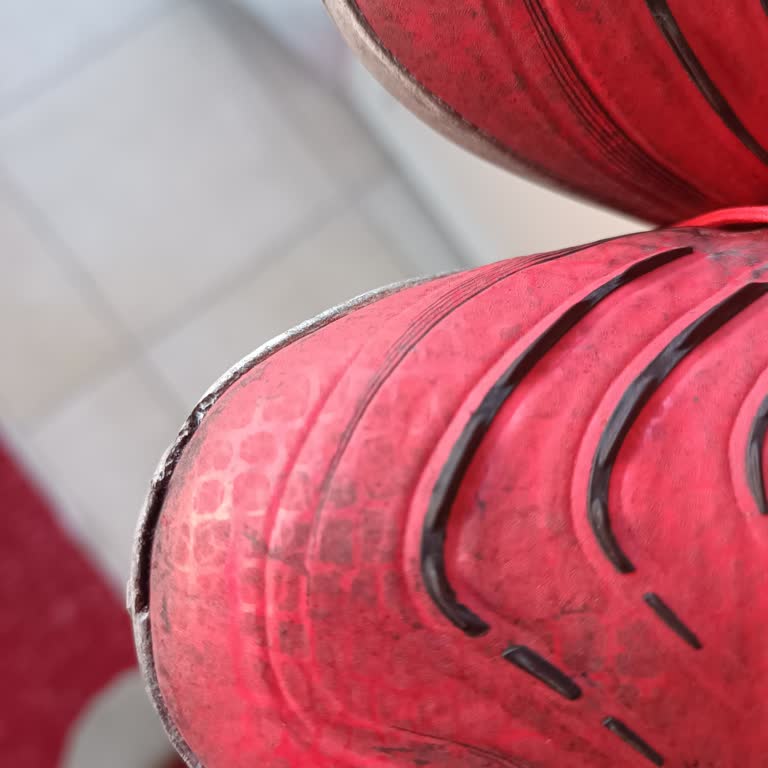 Adidas Predator Pro Halısaha Ayakkabısında Erken Açılma Ve Olumsuz İade Süreci