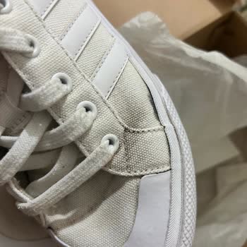 Adidas Ayakkabıda Kısa Sürede Oluşan Hasara Trendyol'dan Çözüm Bulunamaması