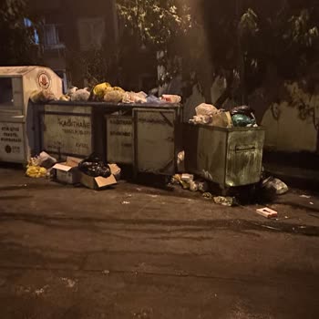 Kağıthane'de Çöp Sorunu Yaşam Kalitesini Düşürüyor