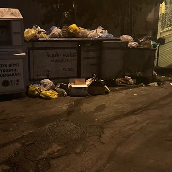 Kağıthane'de Çöp Sorunu Yaşam Kalitesini Düşürüyor