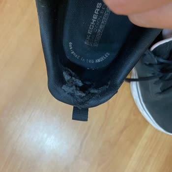 Aldığım Ayakkabının Sol Tekinde Beklenmedik Yırtılma