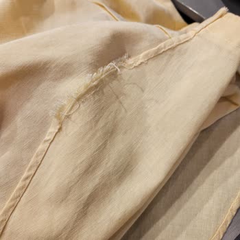 Stradivarius Satın Alınan Gömlekte Sürekli Kusur ve Mağaza Çalışanının İlgisizliği