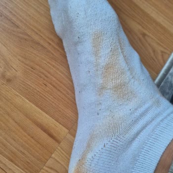 Süet Ayakkabı Kullanımında Karşılaşılan Boya Sorunu