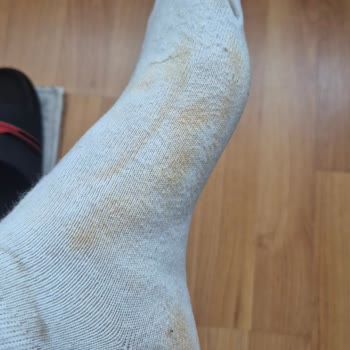 Süet Ayakkabı Kullanımında Karşılaşılan Boya Sorunu