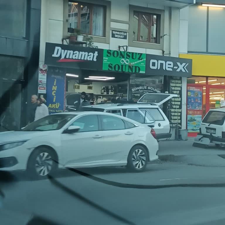 Sonsuz Sound (Esenler) Ne Teyp Taktı Ne De Paramızı İade Etti