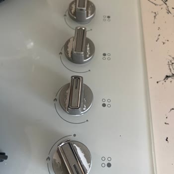 Arçelik Ocak Düğmeleri Sürekli Kırılıyor Ve Boyası Çıkıyor