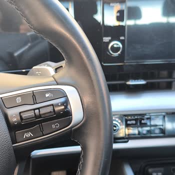 I Face Steering Wheel Peeling on Kia Sportage 2024 Under Warranty