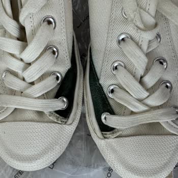 Temizlik Sonrası Ayakkabının Rengi Dağıldı Ve Boyandı