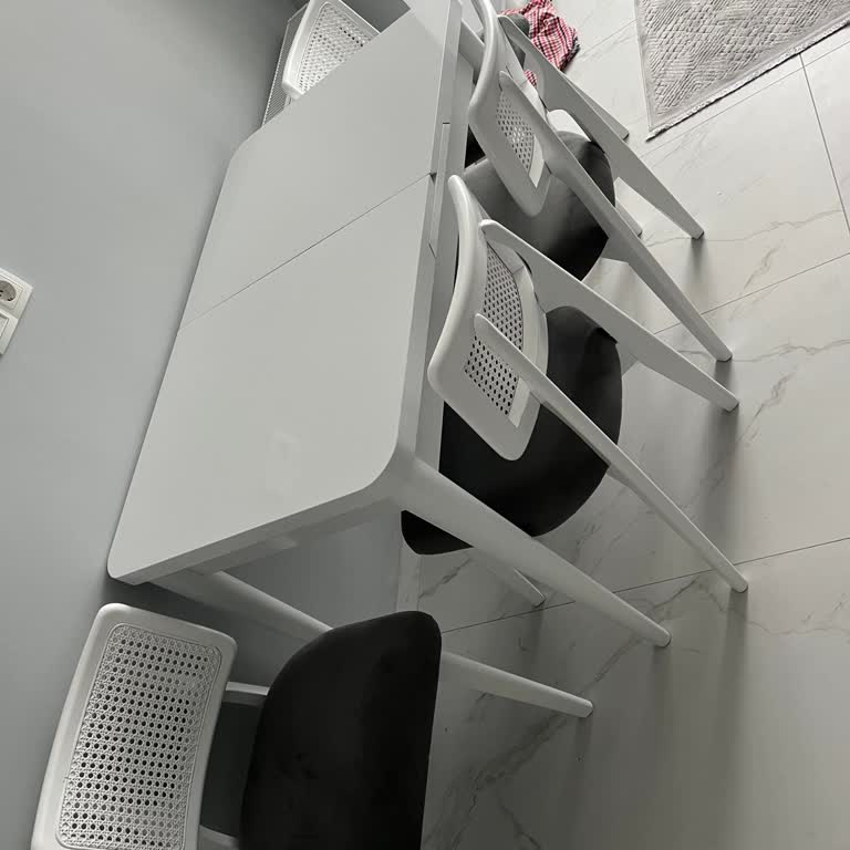 Aldığım Masa Ve Sandalyelerde Kısa Sürede Kalite Sorunu Ve İlgisiz Müşteri Hizmeti