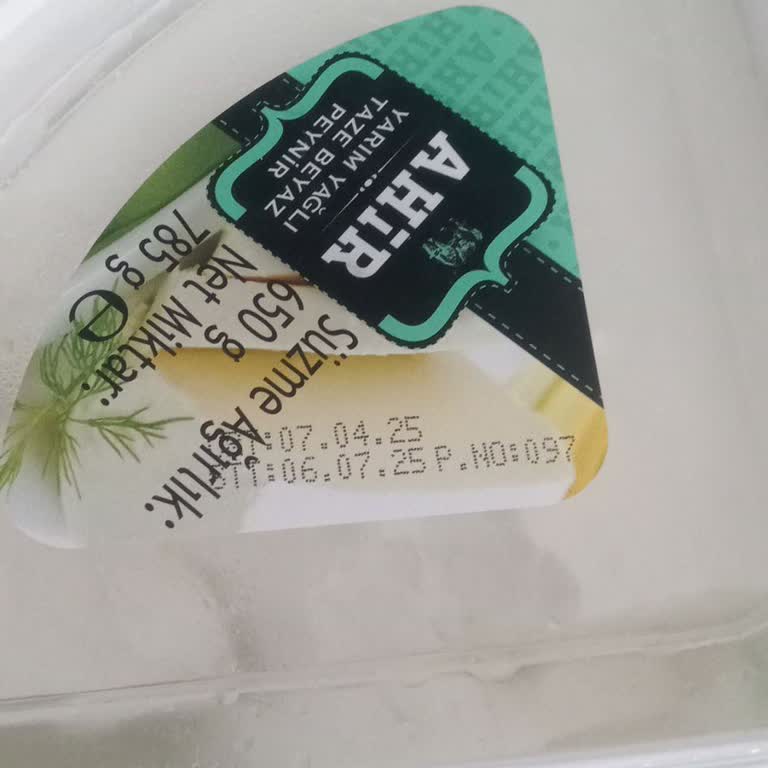 Son Kullanma Tarihi Geçmiş Peynir Satışı Nedeniyle Mağduriyet