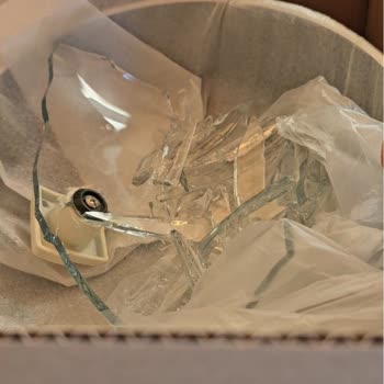 Kırık Tencere Seti Ve Eksik Parçalarla Hayal Kırıklığı