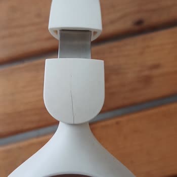 Garanti Sürecinde Kulaklık Çatlağına Çözüm Sunulmadı