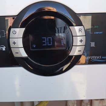 ECA Proteus Kombi Sürekli Su Eksiltiyor, Servis Sorunu Çözemiyor