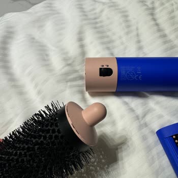 Dyson Airwrap Ana Gövdesinde Beklenmedik Soyulma Ve Çözüm Eksikliği