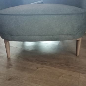 Yanlış Renk Koltuk Ayağı, İlgisiz Müşteri Hizmeti Ve Çözülmeyen Sorun